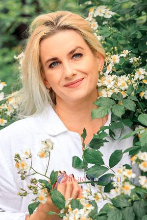 220668 - Viktoriia Age: 51 - Ukraine