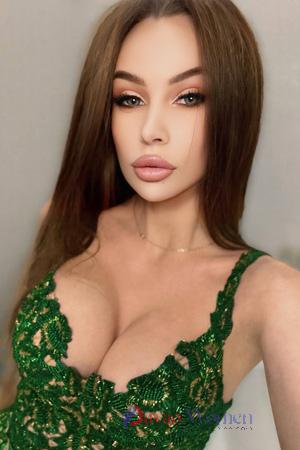 225052 - Anastasiia Age: 25 - Ukraine