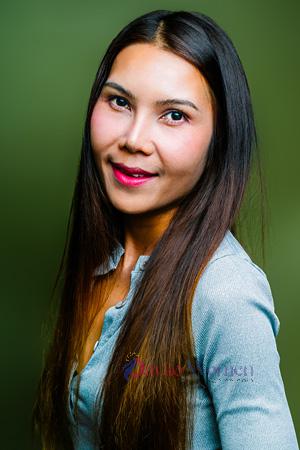 226431 - Nilawan Age: 37 - Thailand